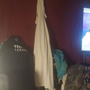 A pencil dress white